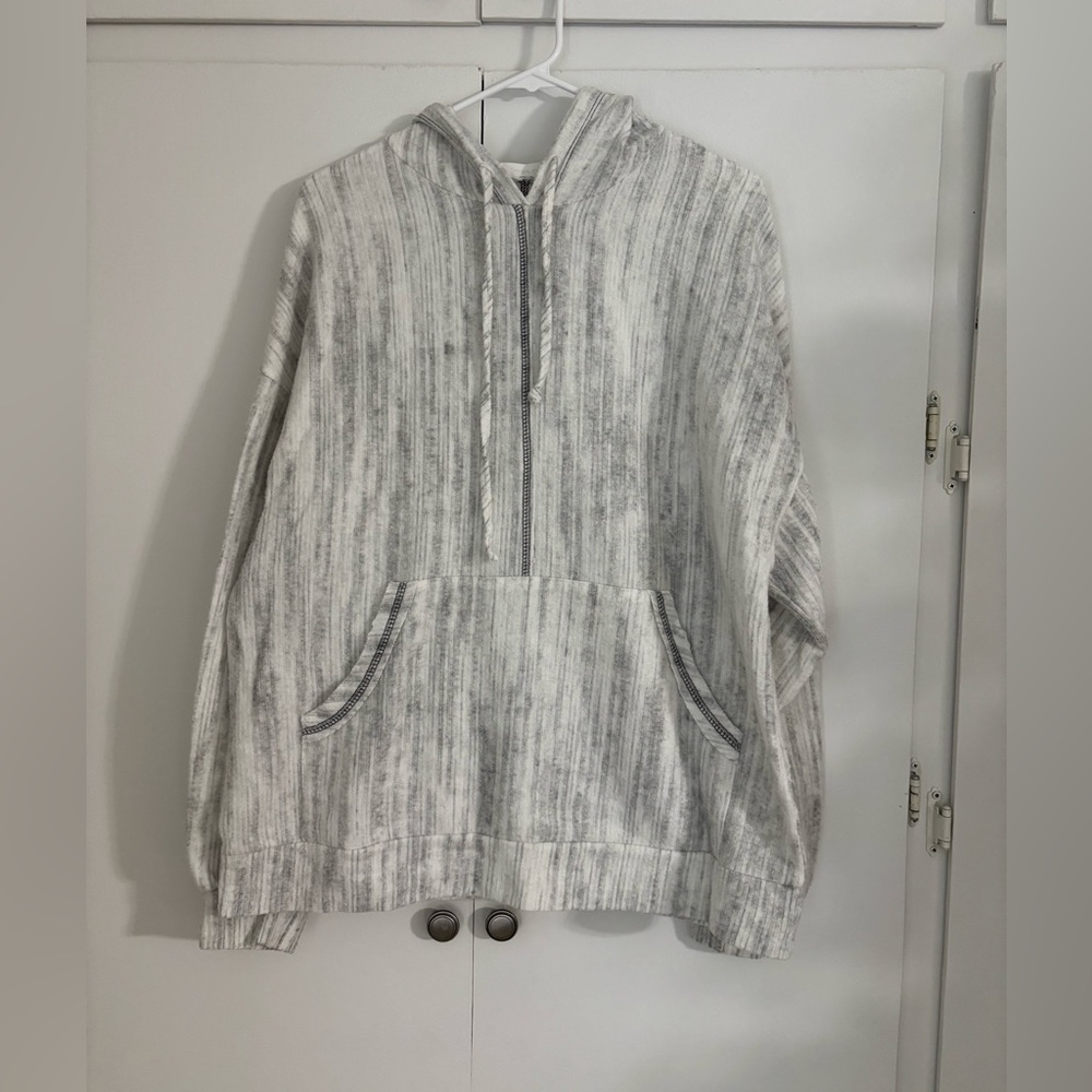 Women’s oversized hoodie